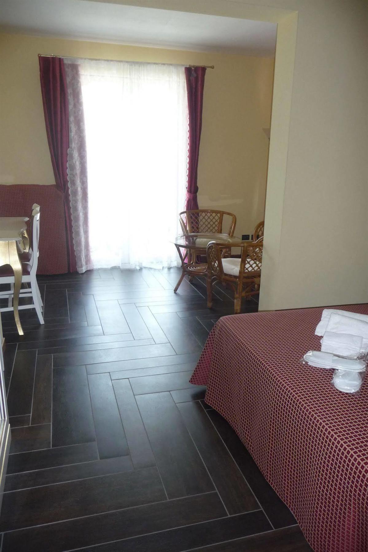 Boutique Hotel Bel Sito Wellness & Private Spa Бардолино Екстериор снимка